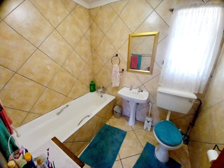 5 Bedroom Property for Sale in Sasolburg Ext 10 Free State